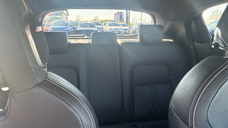 Nissan Juke 1.6 Hybrid Tekna 5dr Auto Hybrid Hatchback